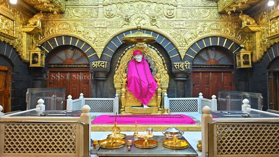 2 రాత్రులు, 3 రోజుల టూర్ ప్యాకేజీ ఇది. ఈ ప్యాకేజీలో షిర్డీ సాయిబాబా దర్శనం ఉంటుంది. ప్రతి బుధవారం ఈ టూర్ ప్యాకేజీ అందుబాటులో ఉండేలా ఐఆర్‌సీటీసీ టూరిజం ప్లాన్ చేసింది.&nbsp;