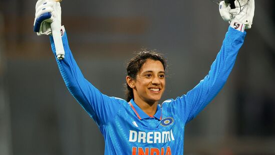 Smriti Mandhana Record: స్మృతి మంధానాకు ఓవరాల్ గా వన్డేల్లో ఇది 9వ సెంచరీ కావడం విశేషం.