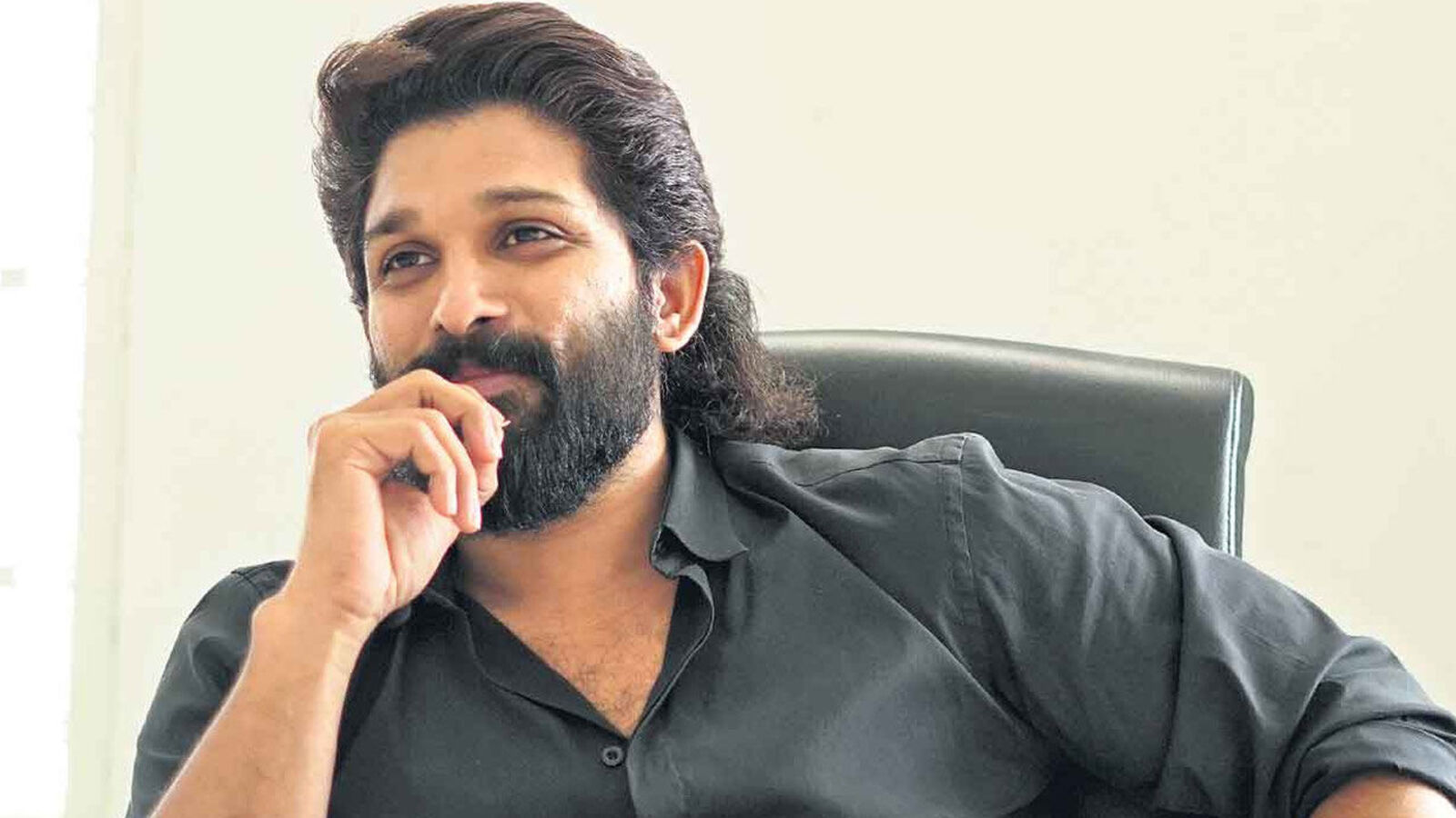 Allu Arjun Arrest: ఆ వార్త‌లు అవాస్త‌వం - అల్లు అర్జున్ అరెస్ట్‌పై క్లారిటీ ఇచ్చిన టీమ్‌