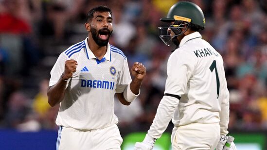 Ind vs Aus 3rd Test Live Streaming: బ్రిస్బేన్ లోని గబ్బా స్టేడియంలో మూడో టెస్ట్ జరగనుంది. ఈ మ్యాచ్ ఉదయం 5.50 గంటలకు ప్రారంభం అవుతుంది. టాస్ 5.20 గంటలకు వేస్తారు.