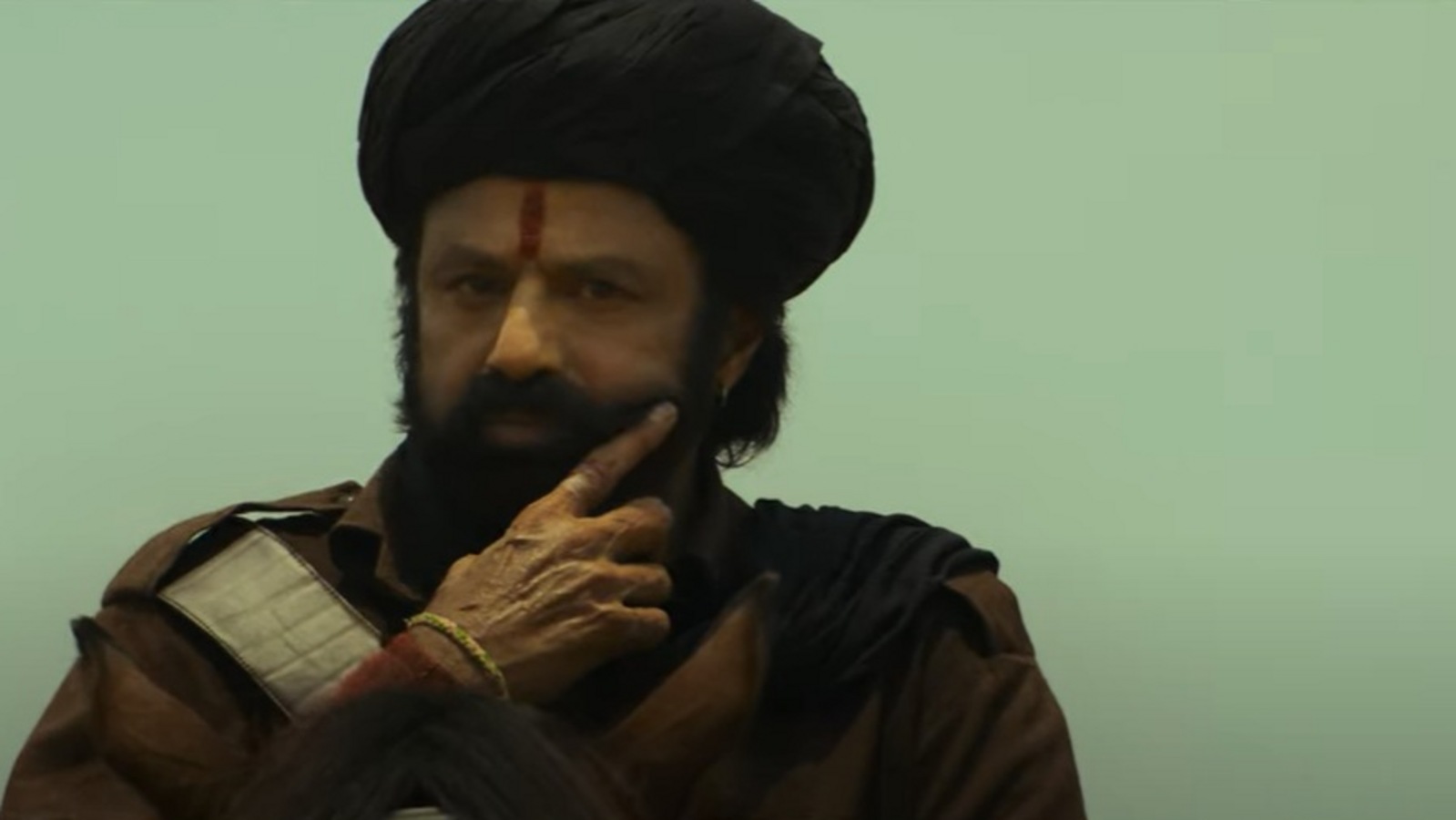 Daaku Maharaaj: డాకు మహారాజ్ నుంచి టైటిల్ సాంగ్ రిలీజ్.. మీసం మెలేసిన బాలయ్య