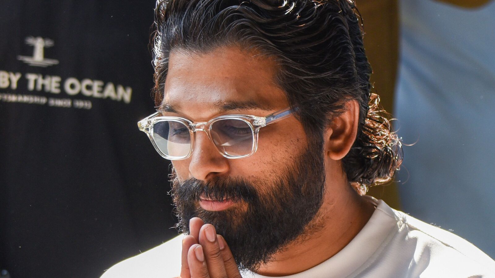 Allu Arjun: వద్దన్నారు.. అందుకే కలవలేదు: గాయపడిన చిన్నారిని కలవకపోవడంపై అల్లు అర్జున్ వివరణ