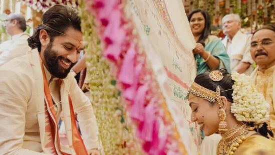 నాగ‌చైత‌న్య‌, శోభిత ధూళిపాళ్ల పెళ్లి అన్న‌పూర్ణ స్టూడియోలో జ‌రిగింది. నాగ‌చైత‌న్య‌కు ఇది రెండో వివాహం కాగా...శోభిత‌కు మొద‌టిది.&nbsp;
