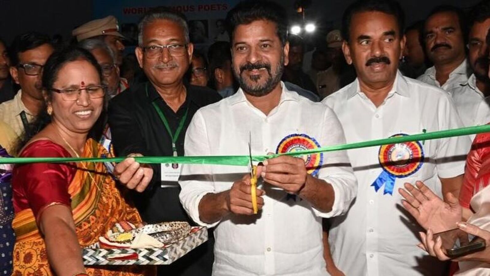 Hyderabad Book Fair: భాగ్యనగరంలో పదిరోజుల పాటు పుస్తకాల పండుగ, ఎన్టీఆర్‌ స్టేడియంలో 29 వరకు నిర్వహణ..