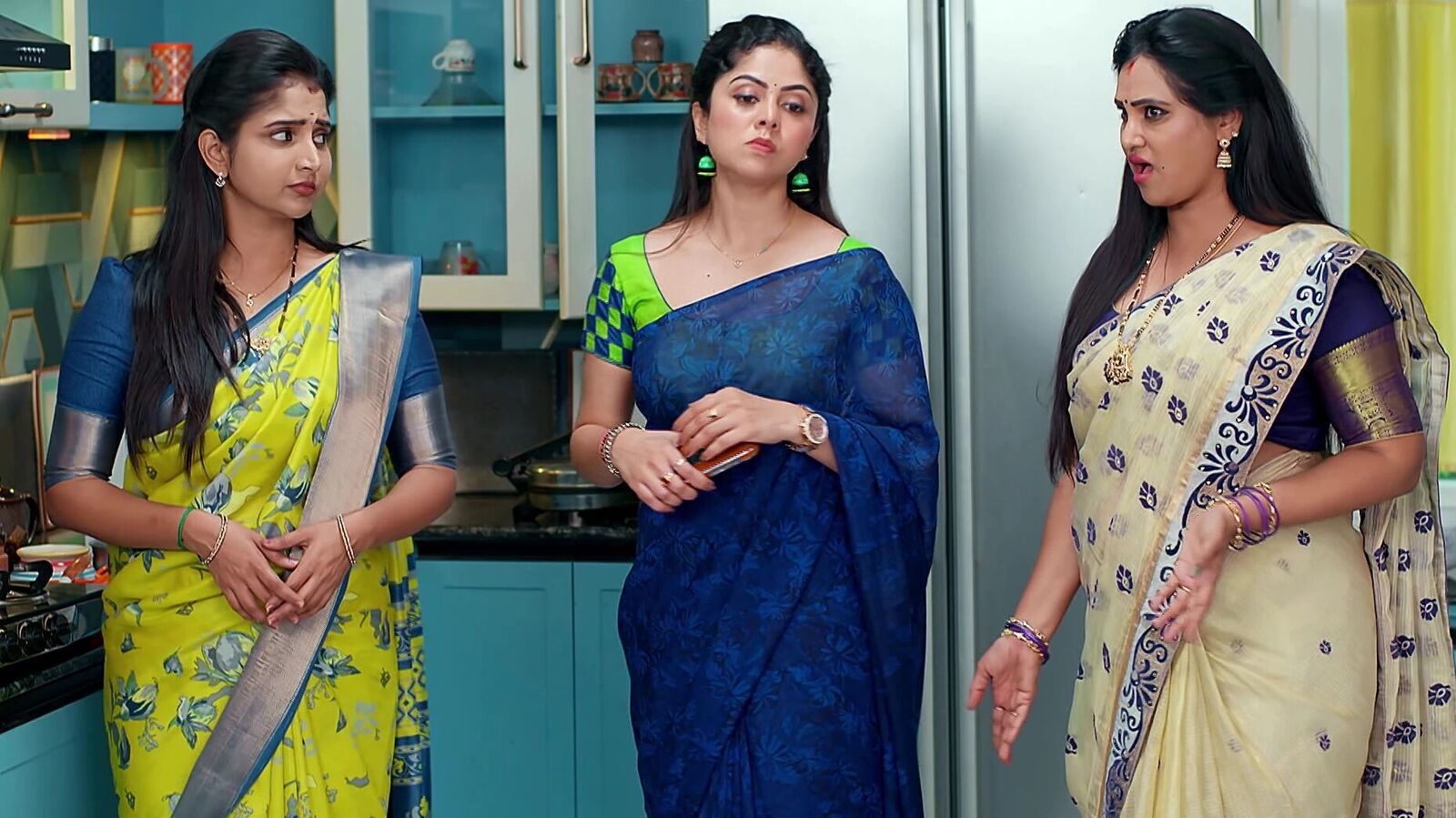 Brahmamudi Serial: దుగ్గిరాల ఫ్యామిలీ రూల్స్ మార్చేసిన కావ్య - ఫాలో కావాల్సిందేనంటూ వార్నింగ్ - అప‌ర్ణ హ్యాపీ