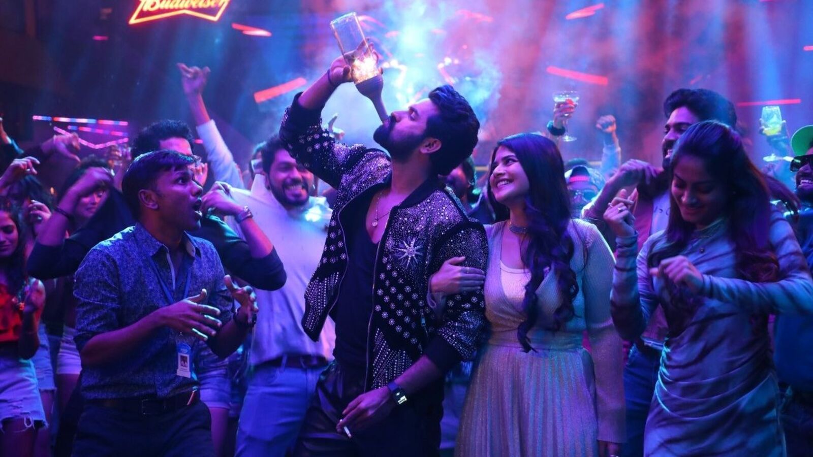 Dil Raju Adhi Dha Saaru Song: దిల్ రాజు ట్రోలింగ్ డైలాగ్‌తో లిరికల్ సాంగ్ అది దా సారు- స్వయంగా తానే రిలీజ్ చేసిన నిర్మాత