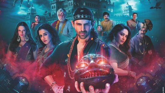 బాలీవుడ్ హారర్ కామెడీ సినిమా భూల్ భులయ్యా 3 చిత్రం ఓటీటీలోకి వచ్చేస్తోంది. థియేటర్లలో బ్లాక్బస్టర్ అయిన ఈ కామెడీ హారర్ థ్రిల్లర్ సినిమా స్ట్రీమింగ్ డేట్ ఖరారైంది. ఈ మూవీలో కార్తీక్ ఆర్యన్ హీరోగా నటించారు. బాలీవుడ్ హారర్ కామెడీ సినిమా భూల్ భులయ్యా 3 చిత్రం ఓటీటీలోకి వచ్చేస్తోంది. థియేటర్లలో బ్లాక్బస్టర్ అయిన ఈ కామెడీ హారర్ థ్రిల్లర్ సినిమా స్ట్రీమింగ్ డేట్ ఖరారైంది. ఈ మూవీలో కార్తీక్ ఆర్యన్ హీరోగా నటించారు.