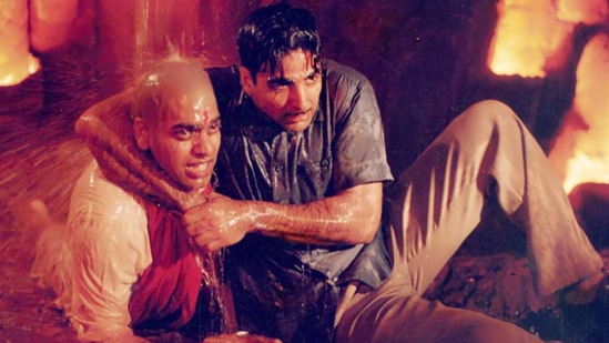 OTT Top Psychological Thriller Movies: అక్షయ్ కుమార్ నటించిన సంఘర్ష్ అనే హిందీ మూవీ కూడా మంచి సైకలాజికల్ థ్రిల్లర్ మూవీ. ఈ సినిమాను ప్రైమ్ వీడియో, జీ5 ఓటీటీ ప్లాట్ఫామ్స్ లో చూడొచ్చు. OTT Top Psychological Thriller Movies: అక్షయ్ కుమార్ నటించిన సంఘర్ష్ అనే హిందీ మూవీ కూడా మంచి సైకలాజికల్ థ్రిల్లర్ మూవీ. ఈ సినిమాను ప్రైమ్ వీడియో, జీ5 ఓటీటీ ప్లాట్ఫామ్స్ లో చూడొచ్చు.