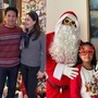 Cricketers Christmas Celebrations: క్రిస్మస్ వేడుకలను టీమిండియా ప్రస్తుత, మాజీ క్రికెటర్లు జరుపుకున్నారు. అయితే ధోనీ మాత్రం శాంతా క్లాజ్ గా ప్రత్యేక ఆకర్షణగా నిలిచాడు. <p>Cricketers Christmas Celebrations: క్రిస్మస్ వేడుకలను టీమిండియా ప్రస్తుత, మాజీ క్రికెటర్లు జరుపుకున్నారు. అయితే ధోనీ మాత్రం శాంతా క్లాజ్ గా ప్రత్యేక ఆకర్షణగా నిలిచాడు.</p>