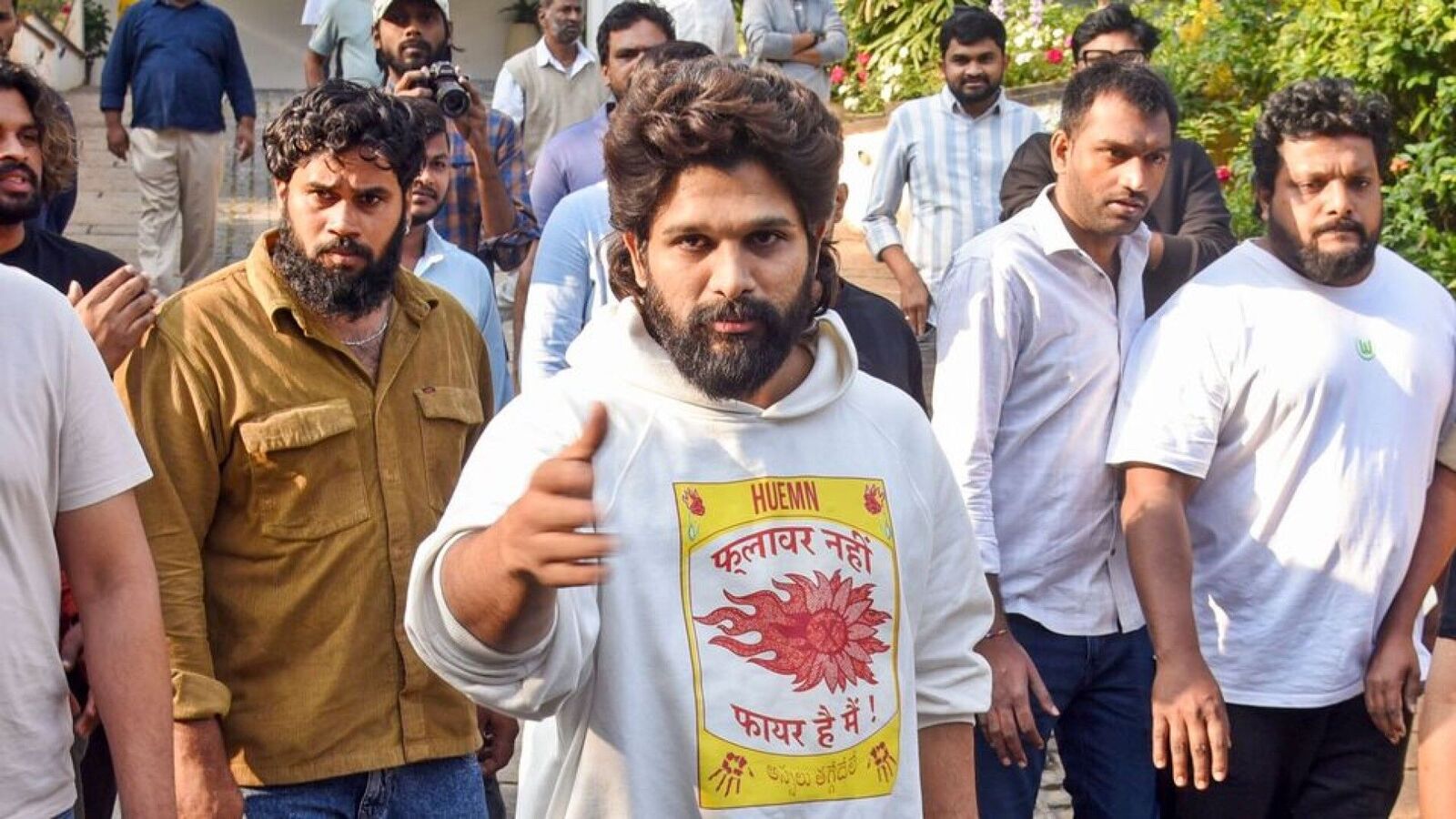 Allu Arjun Case: అల్లు అర్జున్‍పై కేసు విత్‍డ్రా అంశం: పోలీసుల మాట ఇదే!