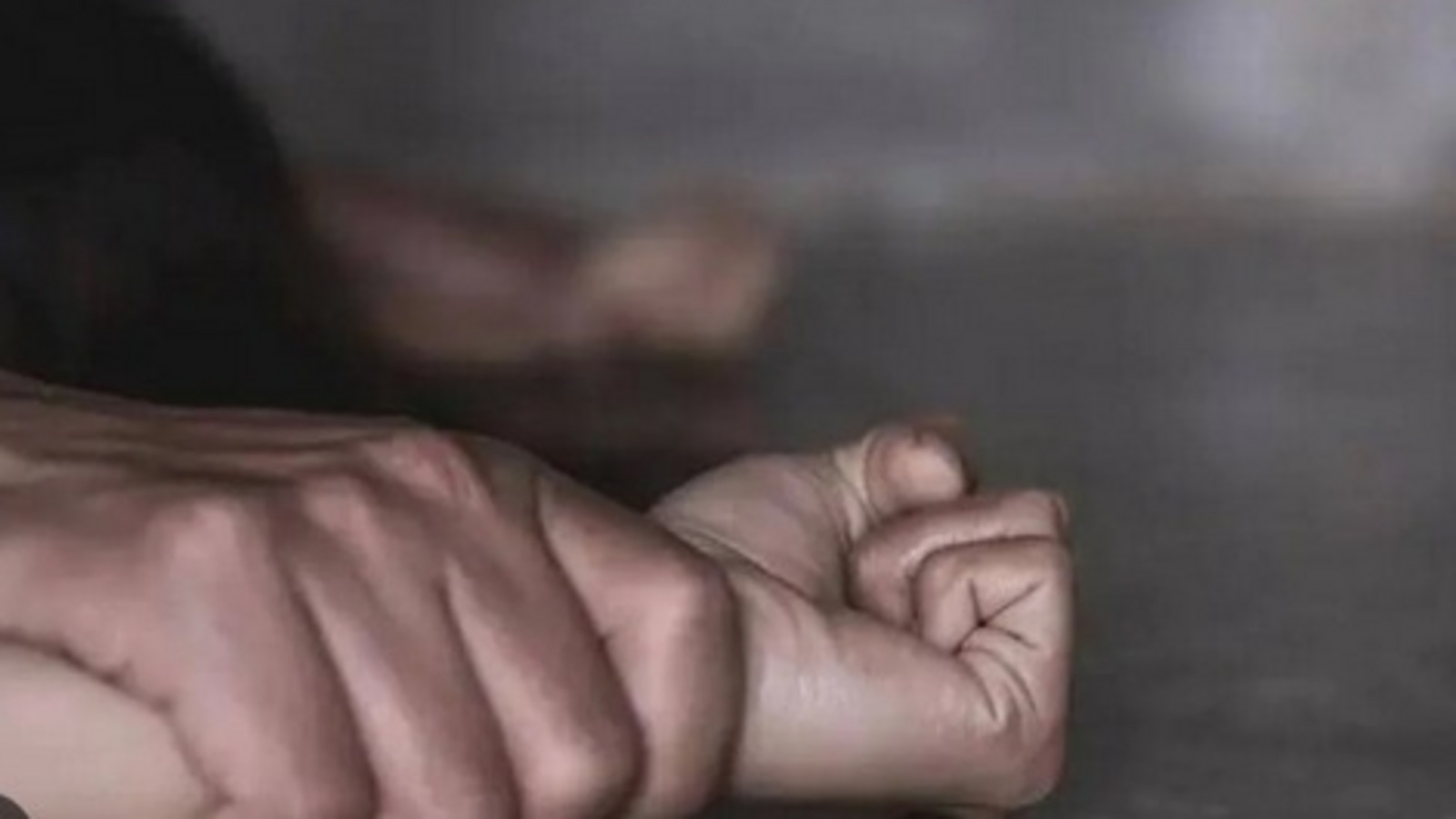 Krishna District Crime : కృష్ణా జిల్లాలో ఘోరం - ఎనిమిదో త‌ర‌గ‌తి బాలిక‌పై సామూహిక అత్యాచారం..!