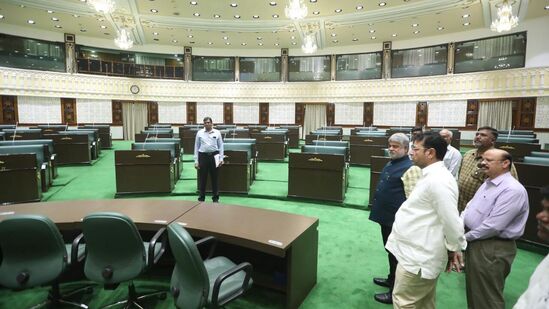 గతంలో లాగానే ఈ సమావేశాలకు కూడా రాష్ట్ర ప్రభుత్వం, అధికారులు సహకారం అందించాలని స్పీకర్ సూచించారు.సభ్యులకు ఎలాంటి ఇబ్బందులు లేకుండా అన్ని జాగ్రత్తలు తీసుకోవాలని అధికారులను ఆదేశించారు.