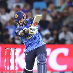 <p>Most Runs in 2024: &nbsp;శ్రీలంక వికెట్ కీపర్ బ్యాట్స్ మన్ కుశల్ మెండిస్ ఈ ఏడాది అత్యధిక పరుగులు చేసిన ఆటగాడిగా నిలిచాడు. అతను 48 అంతర్జాతీయ మ్యాచ్ లు ఆడి 37.20 సగటుతో 1860 పరుగులు చేశాడు. అందులో రెండు సెంచరీలు, 11 హాఫ్ సెంచరీలు ఉన్నాయి. మెండిస్ 9 టెస్టులు, 17 వన్డేలు, 22 టీ20 మ్యాచ్ లు ఆడాడు.</p>
