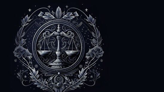 తులారాశికి 6వ ఇంట్లో శని రాహువు సంయోగం జరుగుతుంది. ఇప్పటివరకు ఎదుర్కొన్న సమస్యలన్నీ తీరతాయి. శత్రువులను ఓడించి విజయం సాధిస్తారు. శారీరక ఆరోగ్యం మెరుగ్గా ఉంటుంది. వివాదాస్పద విషయాలు ఒక కొలిక్కి వస్తాయి. జీవితం చాలా సంతోషంగా ఉంటుంది. తులారాశికి 6వ ఇంట్లో శని రాహువు సంయోగం జరుగుతుంది. ఇప్పటివరకు ఎదుర్కొన్న సమస్యలన్నీ తీరతాయి. శత్రువులను ఓడించి విజయం సాధిస్తారు. శారీరక ఆరోగ్యం మెరుగ్గా ఉంటుంది. వివాదాస్పద విషయాలు ఒక కొలిక్కి వస్తాయి. జీవితం చాలా సంతోషంగా ఉంటుంది.