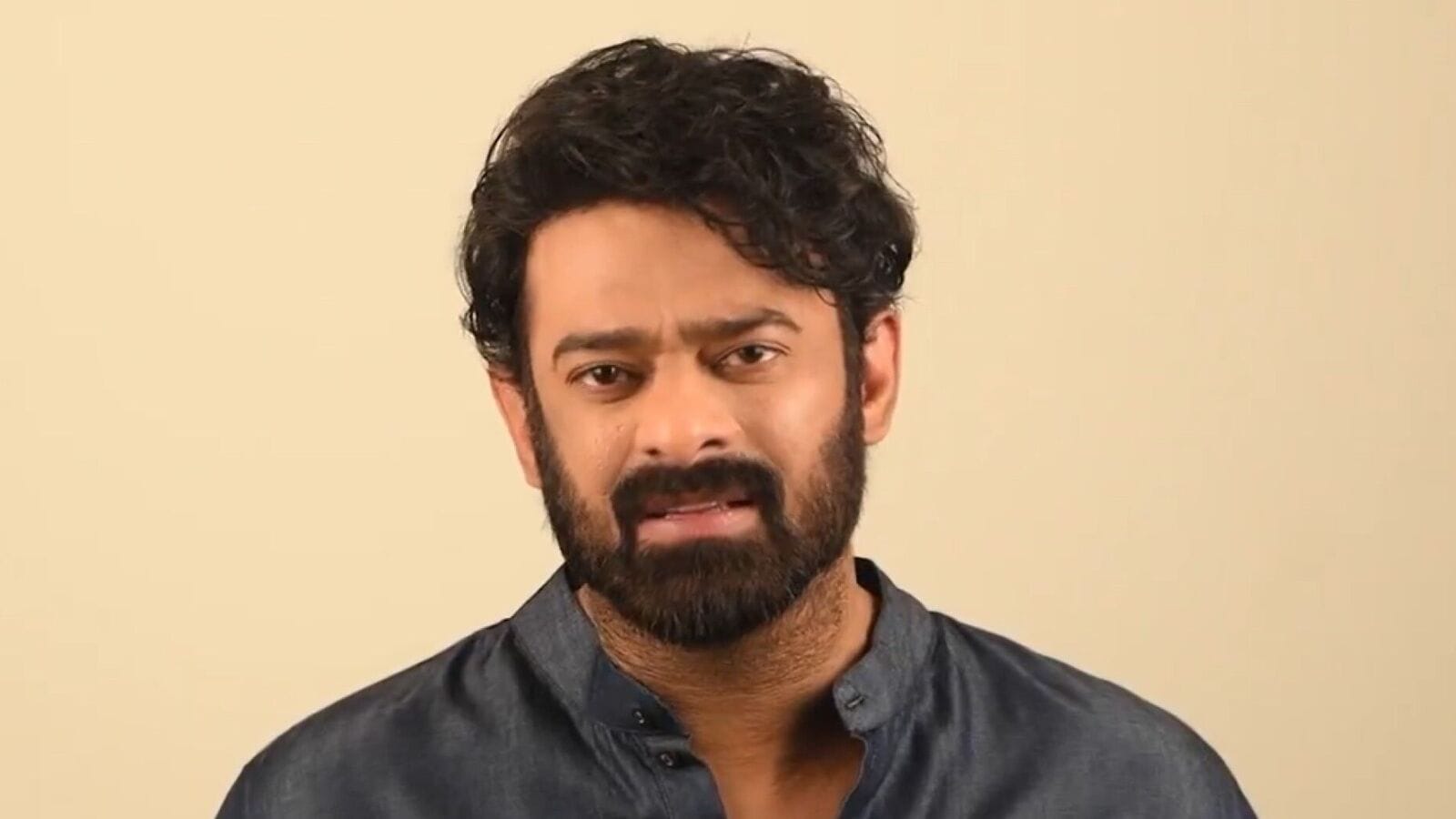 Prabhas: ‘అవసరమా డార్లింగ్స్’: ప్రభాస్ స్పెషల్ వీడియో.. క్లాస్ లుక్‍లో రెబల్ స్టార్