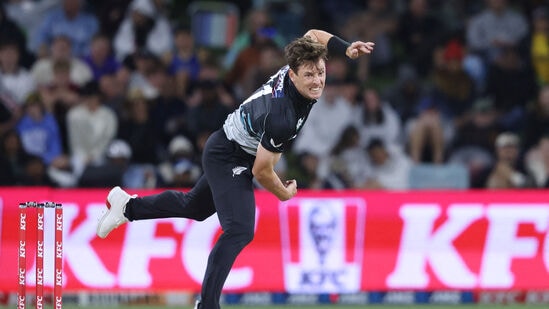 Most Wickets in 2024: న్యూజిలాండ్ పేస్ బౌలర్ మ్యాట్ హెన్రీ 16 మ్యాచ్ లలోనే 59 వికెట్లు తీయడం విశేషం.