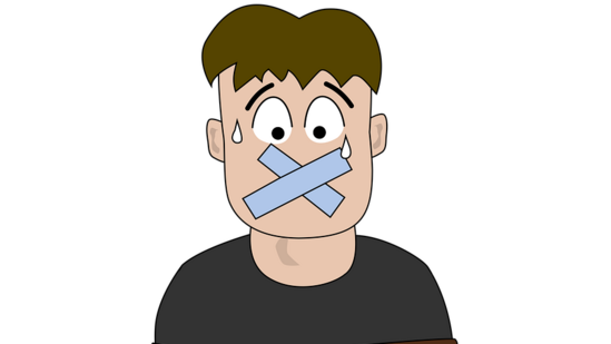 ఆహారం తీసుకోకపోతే చికాకు, ఉదాసీనత, మెదడు పనితీరులో అపసవ్యత చోటు చేసుకుంటాయి. &nbsp;కండరాల క్షీణత, బలం తగ్గిపోతాయి. క్రమంగా రక్తహీనత ఏర్పడుతుంది. &nbsp;శరీరంలో రోగ నిరోధక శక్తి కూడా తగ్గిపోతుంది. &nbsp;అనేక రకాల దుష్ప్పభావాలు ఉంటాయి.&nbsp;