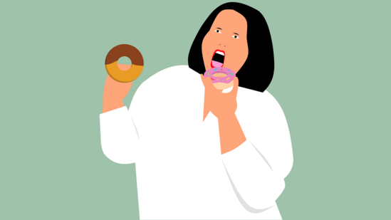 ఆహారం ఎక్కువ రోజుల పాటు తీసుకోకుండా ఉంటే &nbsp;శ్వాస నిదానిస్తుంది. &nbsp;శ్వాసకోశ వ్యవస్థ క్రమంగా దెబ్బతింటుంది. &nbsp;శరీరం శక్తిని కోల్పోతే &nbsp;చివరకు శ్వాసించడం కూడా కష్టం కావొచ్చు. &nbsp;