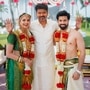 నా డేటింగ్ గురించి సమంతకు ముందే తెలుసు, 12వ తరగతి నుంచి ప్రేమించాను: లవ్ స్టోరీ చెప్పిన కీర్తి సురేష్
నా డేటింగ్ గురించి సమంతకు ముందే తెలుసు, 12వ తరగతి నుంచి ప్రేమించాను: లవ్ స్టోరీ చెప్పిన కీర్తి సురేష్