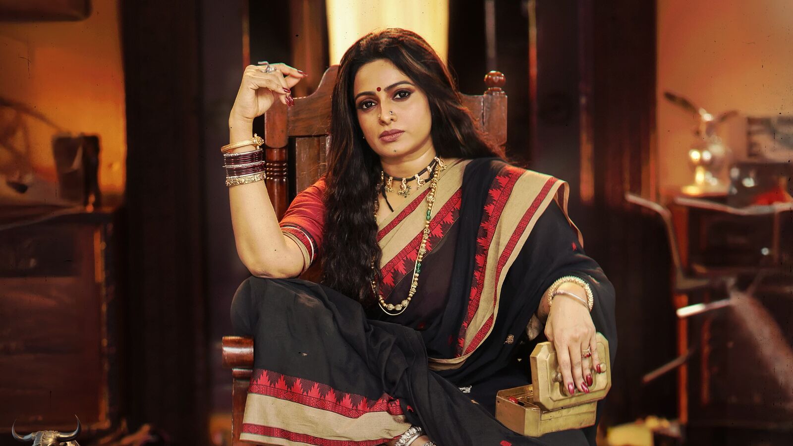 Mythological Thriller: విల‌న్‌గా యాంక‌ర్‌ ఉద‌య‌భాను - త్రిబాణధారి బార్బ‌రిక్ టీజ‌ర్ రిలీజ్ చేసిన రాజాసాబ్‌డైరెక్ట‌ర్‌