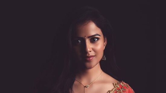 జాక్ మూవీ ఏప్రిల్ 10న రిలీజ్ కాబోతోంది. &nbsp;ఈ మూవీకి బొమ్మ‌రిల్లు భాస్క‌ర్ ద‌ర్శ‌క‌త్వం వ‌హిస్తోన్నాడు.&nbsp;