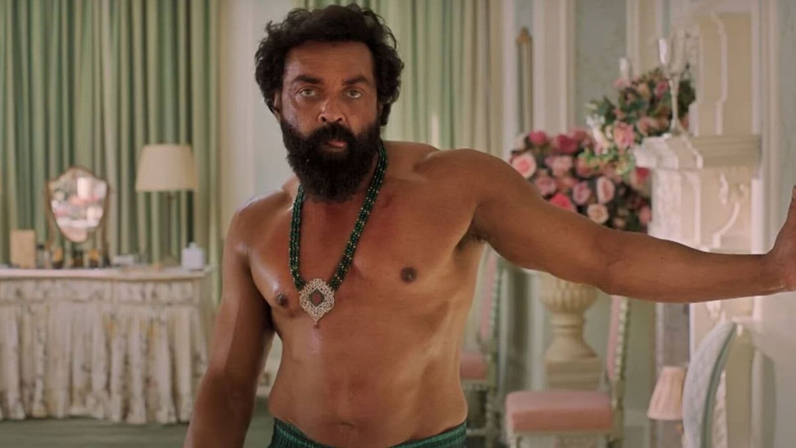 Rajamouli: భార్యల సంపాదన మీద బతికిన స్టార్ సెలబ్రిటీలు.. రాజమౌళి నుంచి యానిమల్ విలన్ వరకు!