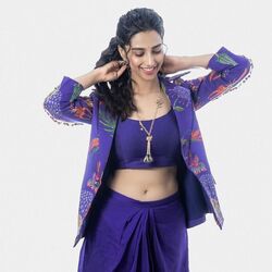 <p>గుంటూరు కారం తర్వాత మీనాక్షి చౌదరి తమిళంలో సింగపూర్ సెలూన్, దళపతి విజయ్ ది గ్రేటెస్ట్ ఆఫ్ ఆల్ టైమ్ చేయగా.. తెలుగులో 2024లో లక్కీ భాస్కర్, మట్కా, మెకానిక్ రాకీ సినిమాలు రిలీజ్ అయ్యాయి. వీటిలో లక్కీ భాస్కర్ సాలిడ్ హిట్ అందుకుంది.</p>