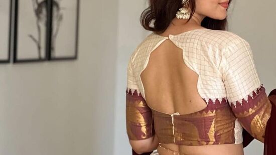 స్టైలిష్ బ్యాక్ డిజైన్