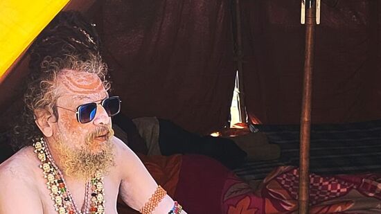 భక్తులకు దీవెనలు