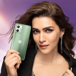 <p><strong>3. మోటో జీ64 5జీ (8/128 జీబీ):</strong> ఆఫర్ల తర్వాత ఈ ఫోన్ రూ.12,999 ధరకు లభిస్తుంది.ఇందులో 6.5 అంగుళాల డిస్ప్లే, ఓఐఎస్ తో 50 మెగాపిక్సెల్ డ్యూయల్ రియర్ కెమెరా సెటప్, 16 మెగాపిక్సెల్ సెల్ఫీ కెమెరా, డైమెన్షన్ 7025 ప్రాసెసర్, 6000 ఎంఏహెచ్ బ్యాటరీ ఉన్నాయి.</p>