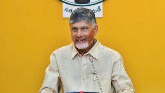 వివిధ రంగాల్లో నిపుణులను ప్రభుత్వం... సలహాదారులుగా నియమిస్తుంది. పాలనాపర సలహాలు, సూచనలు చేసేందుకు ఆయా రంగాల్లో నిష్ణాతులైన వారిని సలహాదారులగా నియమిస్తారు. వీరిలో కొందరికి కేబినెట్ హోదా కల్పిస్తారు.&nbsp;