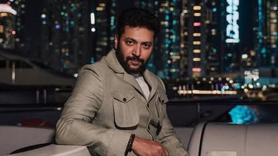 తన సొంత ప్రొడక్షన్ హౌస్‍ను రవి మోహన్ మొదలుపెట్టారు. రవి మోహన్ ప్రొడక్షన్స్ పేరుతో బ్యానర్ స్థాపించాడు. తన అభిమాన సంఘాలకు కూడా రవి మోహన్ అని పేరు మార్చాలని సూచించారు.&nbsp;