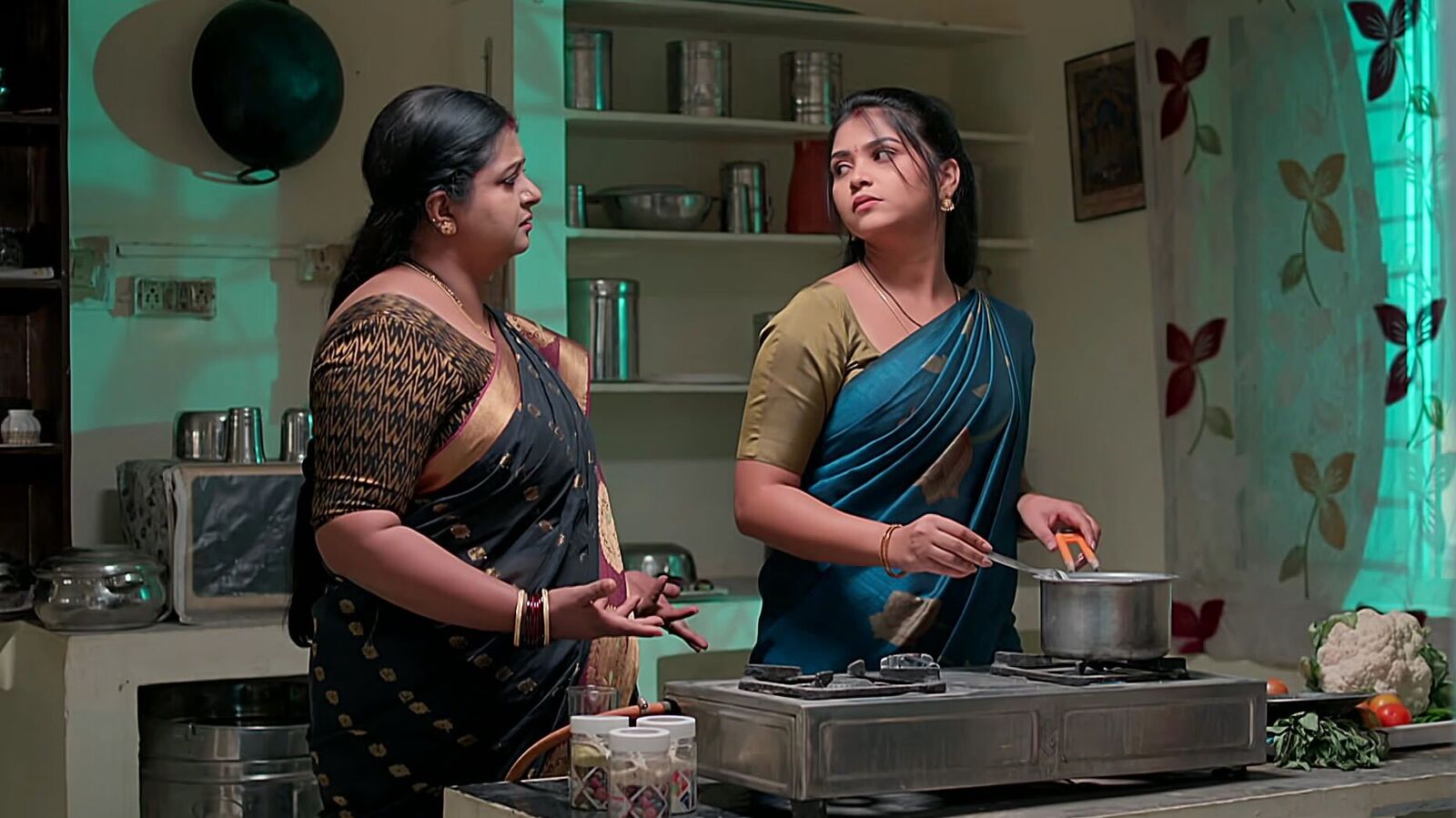 Gunde Ninda Gudi Gantalu: బాలుపై మ‌నోజ్‌, ర‌వి రివ‌ర్స్ - అన్న‌ద‌మ్ముల మ‌ధ్య‌ గొడ‌వ - మీనాకు ప్ర‌భావ‌తి టార్చ‌ర్‌