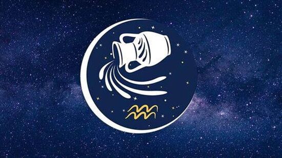 కుంభం: మిథునంలో కుజుడి తిరోగమనం కంభ రాశి వారికి ప్రతికూల పరిస్థితులను తెచ్చిపెడుతుంది. ఈ కాలంలో వీరికి ఆర్థికంగా కొన్ని ఇబ్బందులు ఎదురయ్యే అవకాశాలు ఉంటాయి. వాదనలకు దిగితే నష్టాలు ఎక్కువగా ఉంటాయి. ఆరోగ్యం విషయంలోనూ ఎక్కువ జాగ్రత్తలు తీసుకోవాలి.&nbsp;
