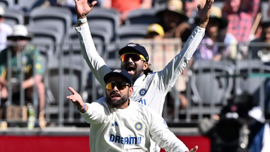 Virat Kohli Out: గాయం లేదా మరేదైనా కారణంతో ఏ ఆటగాడైనా అందుబాటులో లేకపోతే జాతీయ సెలెక్టర్ అజిత్ అగార్కర్, హెడ్ కోచ్ గౌతమ్ గంభీర్ అనుమతి తీసుకోవాల్సి ఉంటుందని బోర్డు తెలిపింది.