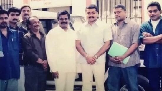 "కాఖా కాఖా తెలుగులో (ఘర్షణ), వారణం ఆయిరం (సూర్య సన్ ఆఫ్ కృష్ణన్) తరహాలో ధృవ నక్షత్రం రూపొందింది. కాబట్టి ధృవ నక్షత్రం సినిమాకు సూర్య నో చెప్పి ఉండాల్సింది కాదని నా అభిప్రాయం" అని గౌతమ్ వాసుదేవ్ మీనన్ వెల్లడించారు.&nbsp;&nbsp;