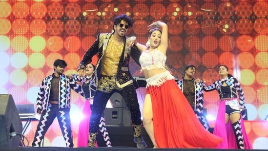 Daaku Maharaaj Success Celebrations: డాకు మహారాజ్ సక్సెస్ మీట్ లో డ్యాన్సర్ల ఆటాపాటా