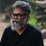IT Raids on Sukumar: పుష్ప 2 డైరెక్టర్ సుకుమార్‌ ఇంట్లో ఐటీ సోదాలు.. ఎయిర్‌పోర్ట్ నుంచి తీసుకెళ్లి మరీ!