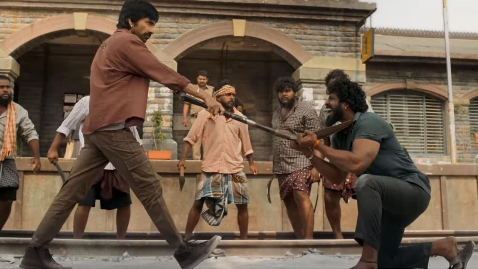 Mass Jathara Glimpse: మరోసారి పోలీస్‌గా రవితేజ.. ఇడియట్ డైలాగ్‌, వెంకీ సీన్‌తో మాస్ జాతర గ్లింప్స్ అదుర్స్ (వీడియో)