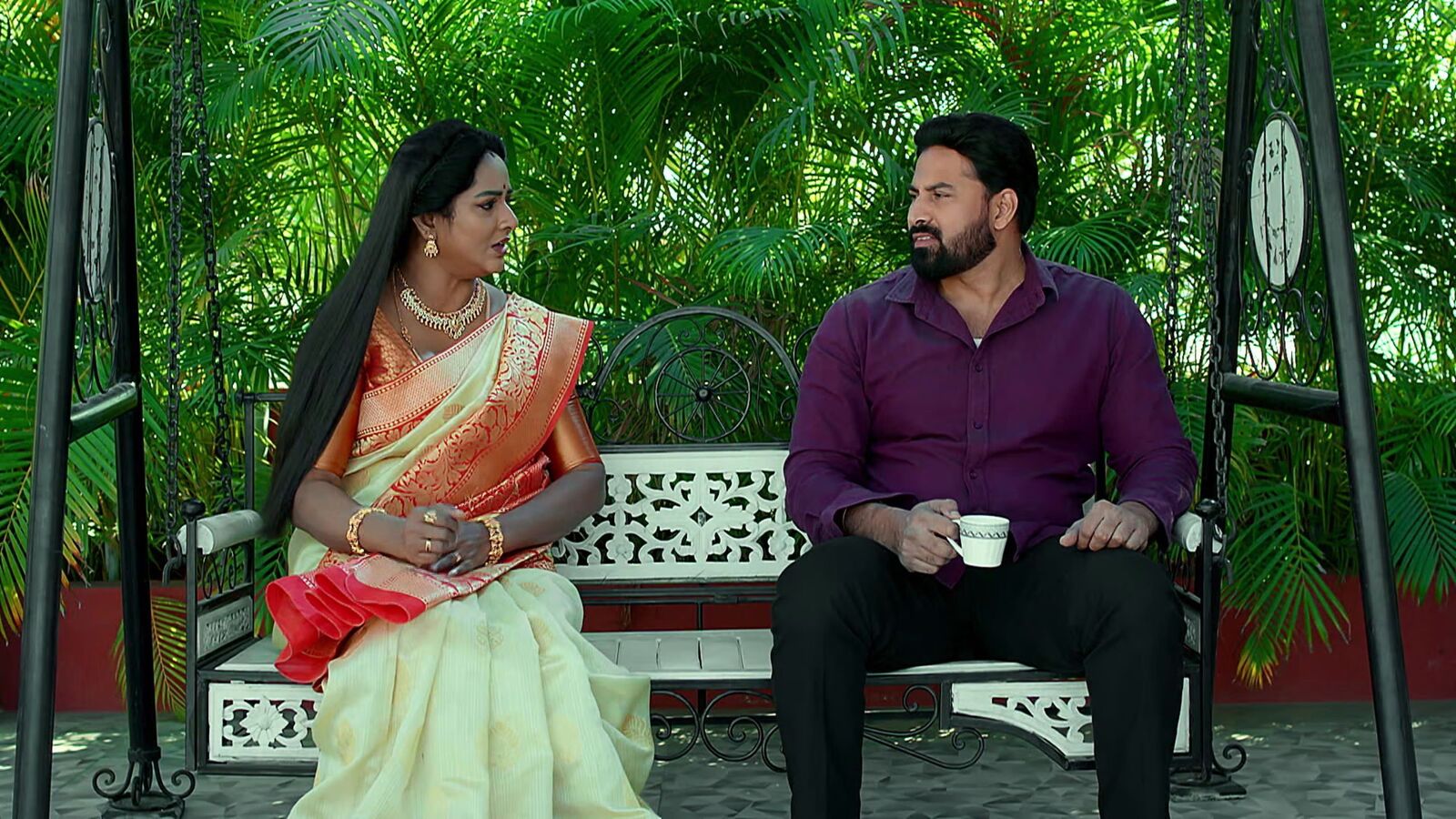 Brahmamudi January 30th Episode కావ్య ప్లాన్ సక్సెస్, 3 నెలల గడువు- అపర్ణకు నిజం చెప్పిన సుభాష్- ధాన్యలక్ష్మీకి తలవంపులు