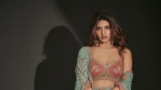 ప‌రాశ‌క్తి మూవీలో జ‌యం ర‌వి విల‌న్‌గా క‌నిపించ‌బోతున్నాడు. అథ‌ర్వ ముర‌ళి కీల‌క పాత్ర పోషిస్తున్నాడు.&nbsp;&nbsp;