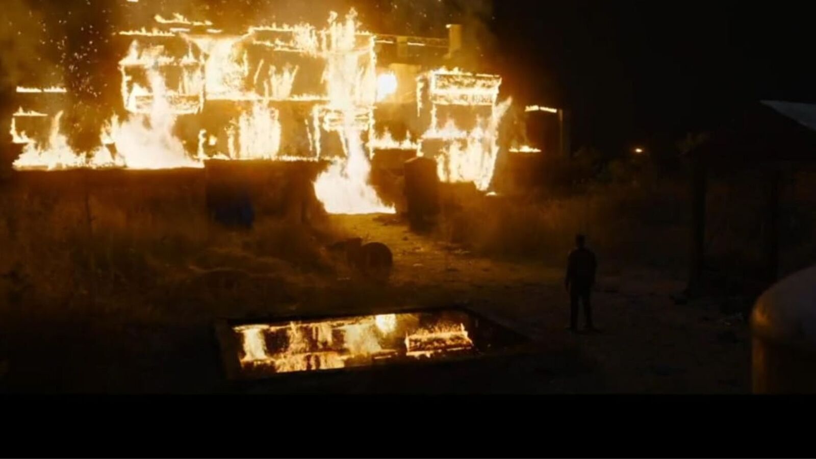 Identity Review: ఐడెంటిటీ రివ్యూ- ఊహించని ట్విస్టులు, మెదడుకు పనిపెట్టే సీన్స్- ఓటీటీ మలయాళ మర్డర్ మిస్టరీ ఎలా ఉందంటే?