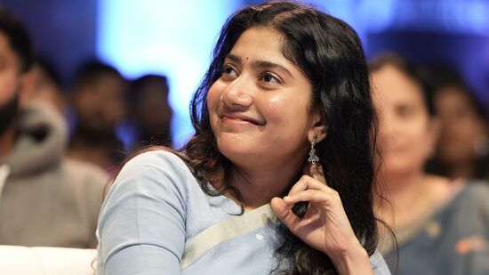 తండేల్ మూవీకి దేవిశ్రీప్ర‌సాద్ మ్యూజిక్ అందిస్తోన్నాడు. తెలుగుతో పాటు త‌మిళం, హిందీ భాష‌ల్లో ఈ మూవీ రిలీజ్ అవుతోంది.&nbsp;