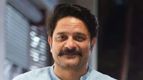 Paatal Lok OTT: అమెజాన్ ప్రైమ్ వీడియో ఓటీటీలో ఉన్న పాతాళ్ లోక్ అనే వెబ్ సిరీస్ తో దేశవ్యాప్తంగా పాపులర్ అయిన నటుడు జైదీప్ అహ్లావత్. ఇదొక్క సిరీసే కాదు.. మరికొన్ని మిస్ కాకుండా చూడాల్సినవి కూడా ఉన్నాయి.