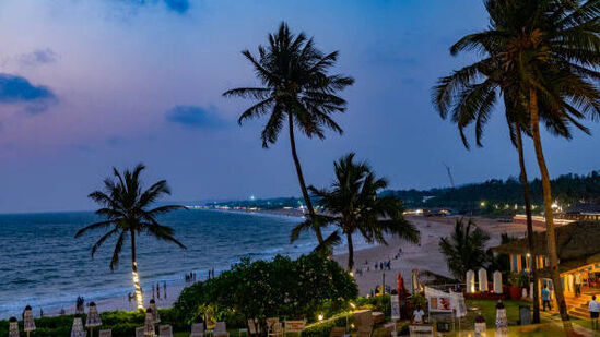 మూడో రోజు నార్త్ గోవా వెళ్తారు. Aguada ఫోర్టు, కండోలియం బీచ్, బాగా బీచ్ లో స్పోర్ట్ ఈవెంట్స్ లో పాల్గొంటారు. అంజునా బీచ్, వగాటర్ బీట్, చాపోరా బీచ్ సందర్శన తర్వాత తిరిగి హోటల్ కి వెళ్తారు. 4వ రోజు బ్రేక్ ఫాస్ట్ తర్వాత హోటల్ నుంచి చెక్ అవుట్ అవుతారు. మధ్యాహ్నం 02. 25 గంటలకు ఎయిర్ పోర్టు నుంచి రిటర్న్ జర్నీ ఉంటుంది. మధ్యాహ్నం 03. 40 గంటలకు హైదరాబాద్ కు చేరుకుంటారు. దీంతో ఈ టూర్ ప్యాకేజీ ముగుస్తుంది.&nbsp;