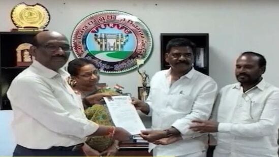 సమ్మె నోటీసు ఇచ్చిన ఆర్టీసీ జేఏసీ