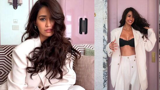 అందమైన స్మైల్తో ఆకట్టుకున్నారు దిశా. వీకెండ్ ట్రీట్గా ఈ ఫొటోలను ఇన్స్టాగ్రామ్లో పోస్ట్ చేశారు ఈ బ్యూటీ. వైట్ హార్డ్ సింబల్ను క్యాప్షన్గా పెట్టారు. అందమైన స్మైల్తో ఆకట్టుకున్నారు దిశా. వీకెండ్ ట్రీట్గా ఈ ఫొటోలను ఇన్స్టాగ్రామ్లో పోస్ట్ చేశారు ఈ బ్యూటీ. వైట్ హార్డ్ సింబల్ను క్యాప్షన్గా పెట్టారు. 