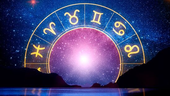 జ్యోతిషం ప్రకారం, బుధుడి సంచారానికి ఎక్కువ ప్రాధాన్యత ఉంటుంది. గ్రహాల రాకుమారుడిగా భావించే బుధుడి సంచారం.. రాశులపై ప్రభావాన్ని బాగా చూపిస్తుంది. తాజాగా బుధుడు.. నక్షత్రం మారాడు. జ్యోతిషం ప్రకారం, బుధుడి సంచారానికి ఎక్కువ ప్రాధాన్యత ఉంటుంది. గ్రహాల రాకుమారుడిగా భావించే బుధుడి సంచారం.. రాశులపై ప్రభావాన్ని బాగా చూపిస్తుంది. తాజాగా బుధుడు.. నక్షత్రం మారాడు. 