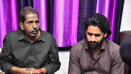 విజయవాడలోని ఆల్ ఇండియా అక్కినేని నాగార్జున యువసేన అధ్యక్షుడు సర్వేశ్వర రావు ఇంటికి నాగచైతన్య వెళ్లారు. సర్వేశ్వర రావుకు అనారోగ్యంగా ఉండటంతో పరామర్శించారు.&nbsp;