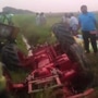 పల్నాడు జిల్లాలో తీవ్రవిషాదం, ట్రాక్టర్ బోల్తా పడి నలుగురు మహిళలు మృతి-సీఎం చంద్రబాబు దిగ్భ్రాంతి పల్నాడు జిల్లాలో తీవ్రవిషాదం, ట్రాక్టర్ బోల్తా పడి నలుగురు మహిళలు మృతి-సీఎం చంద్రబాబు దిగ్భ్రాంతి